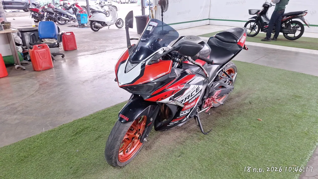 2015 Yamaha YZF-R3 – 2