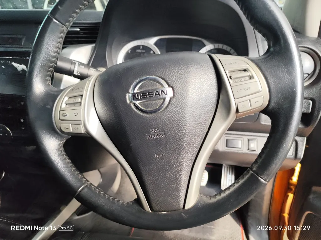 2014 Nissan Navara – 12