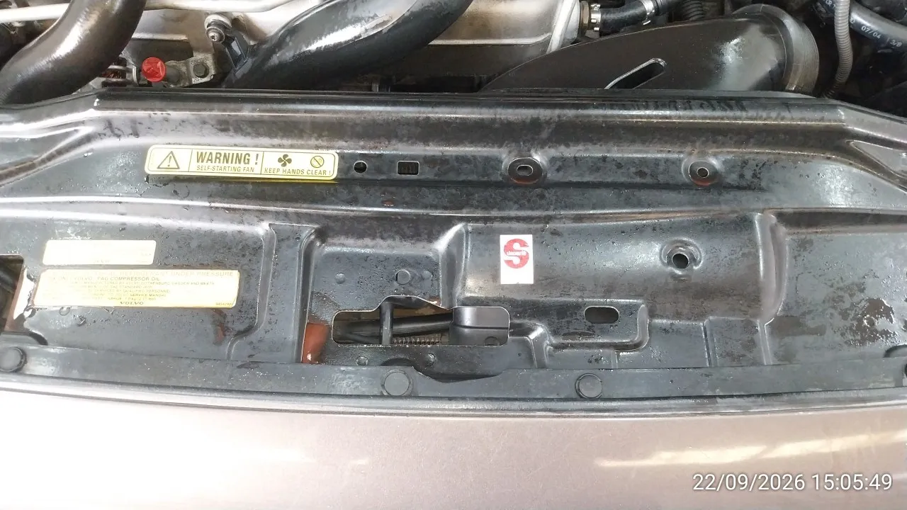 2004 Volvo S60 – 5