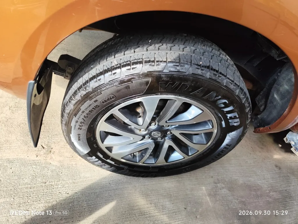 2014 Nissan Navara – 9