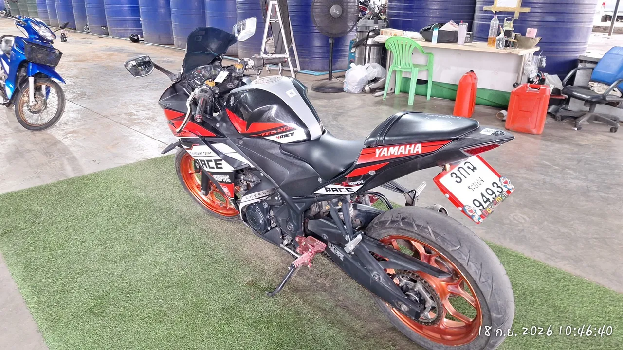 2015 Yamaha YZF-R3 – 7
