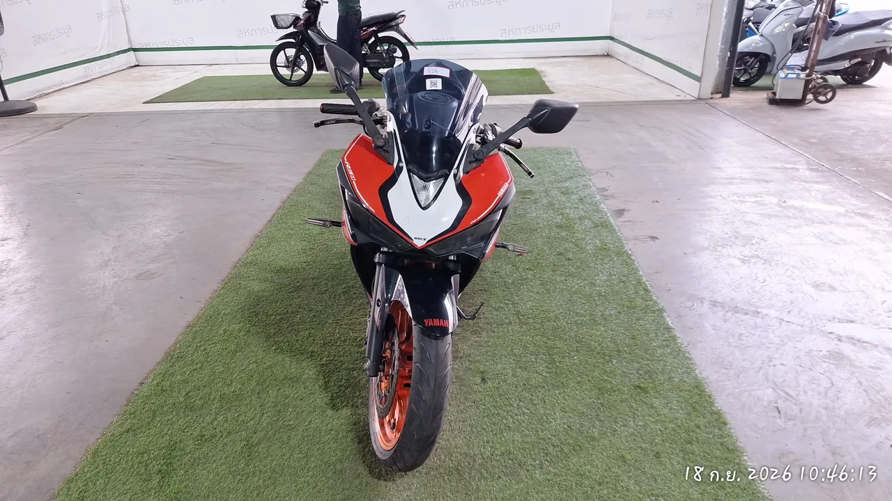 2015 Yamaha YZF-R3 – 1
