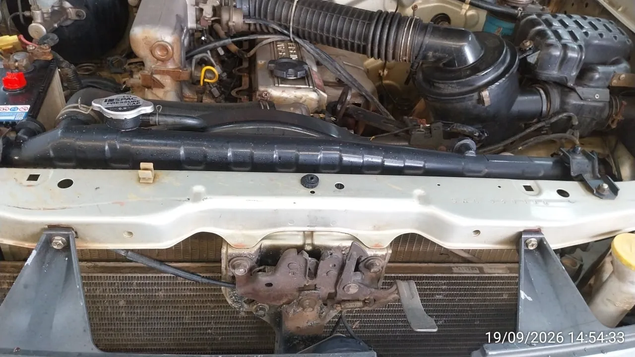 2005 Nissan Frontier – 5