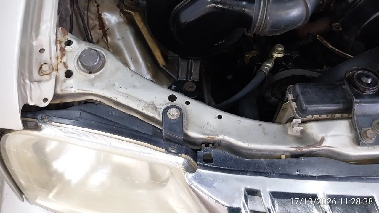 2003 Mitsubishi Strada – 10
