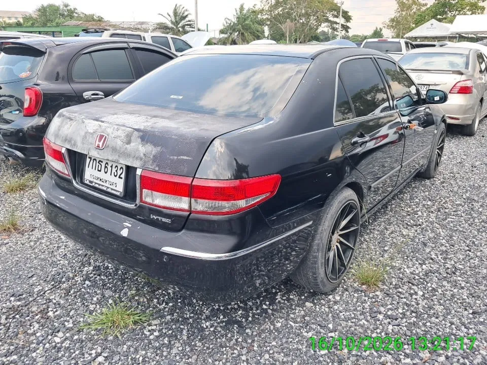 2004 Honda Accord – 5
