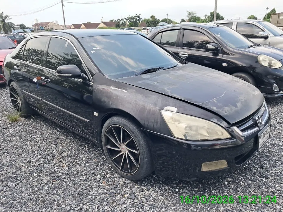 2004 Honda Accord – 6