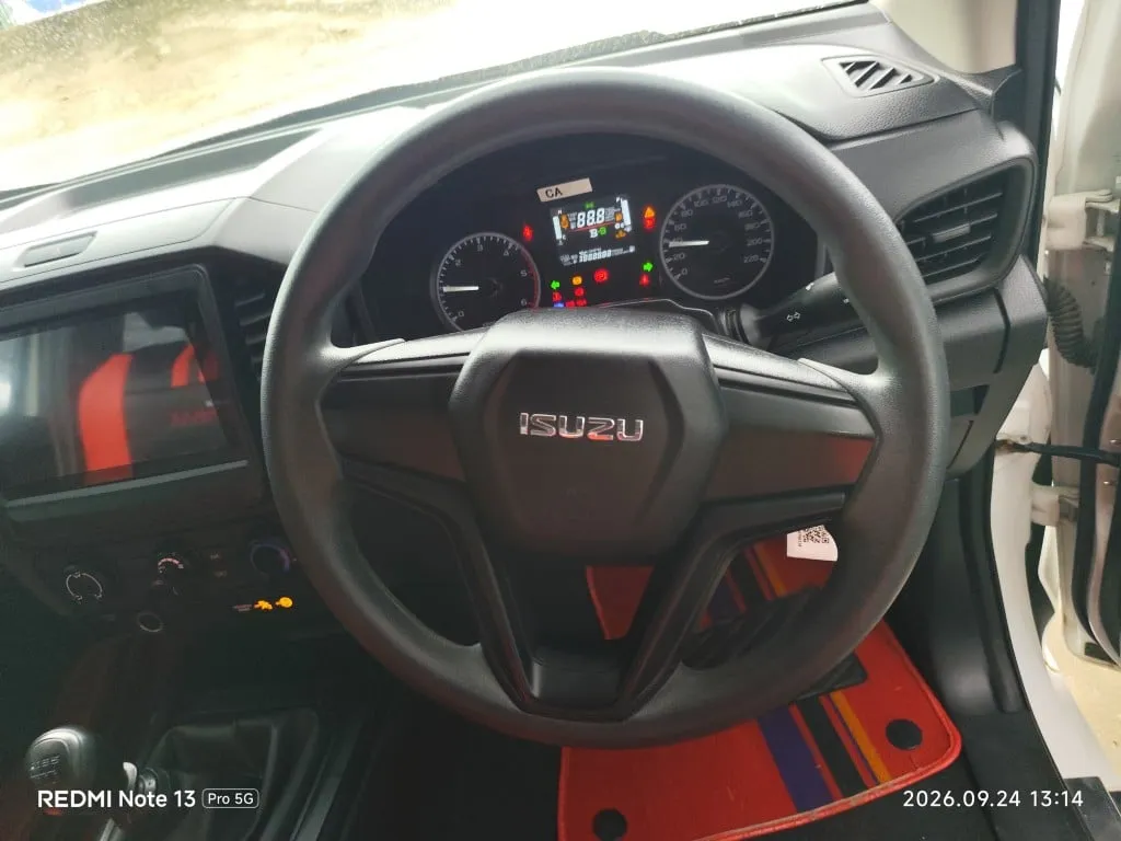 2022 Isuzu D-Max – 11