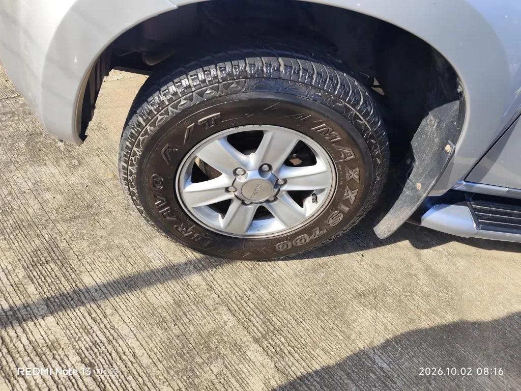 2015 Isuzu D-Max – 7