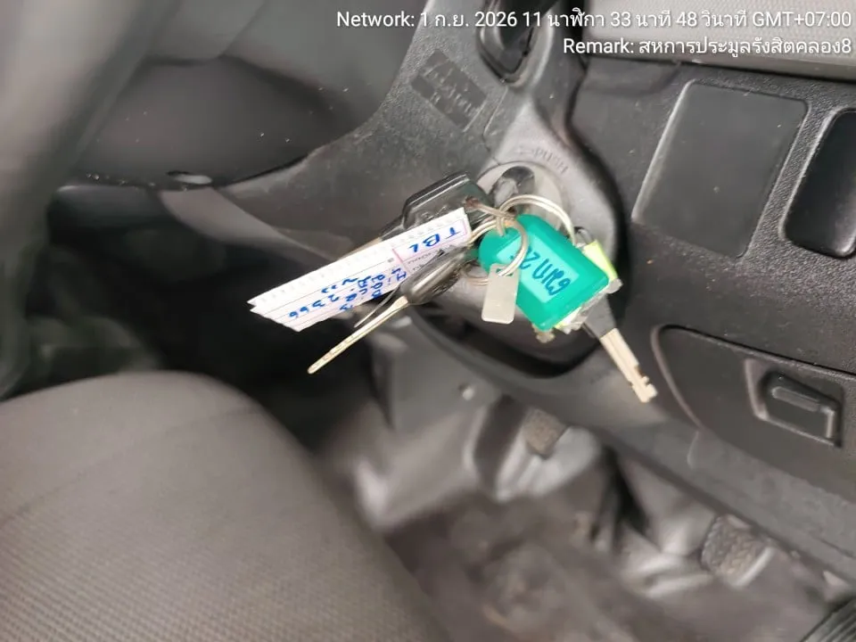 2010 Toyota Hiace – 11