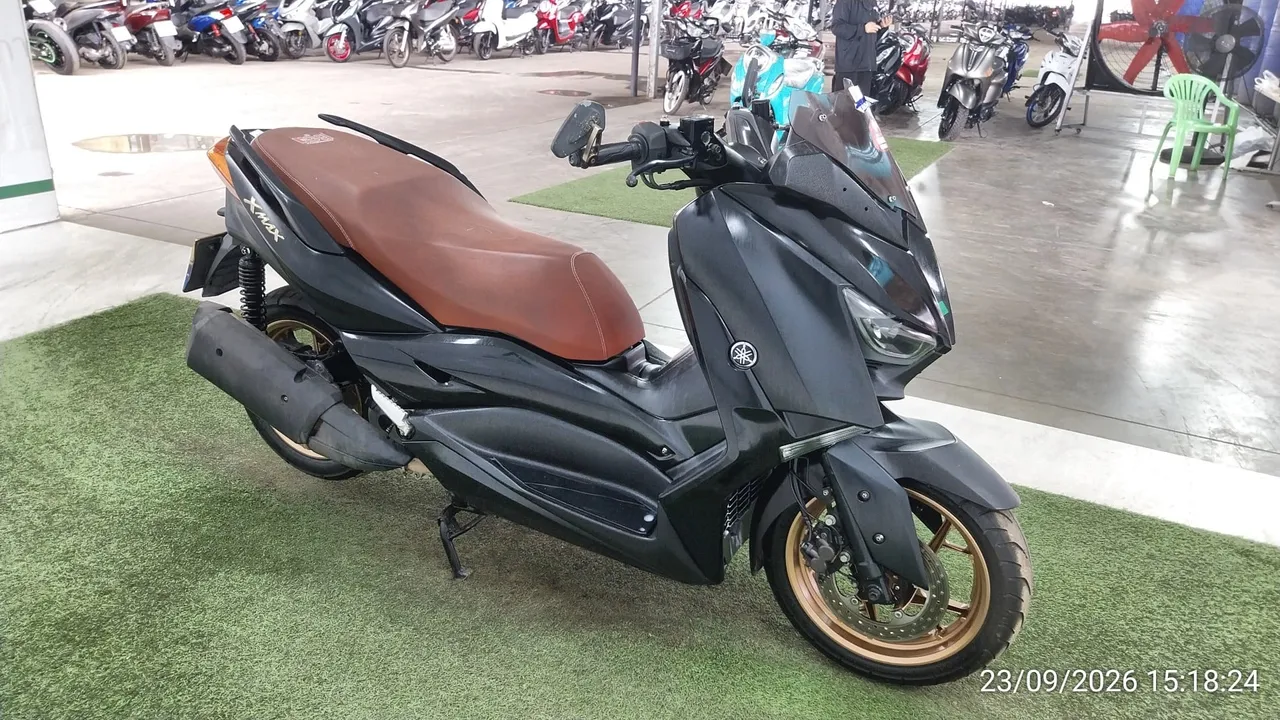 2021 Yamaha X-Max – 2