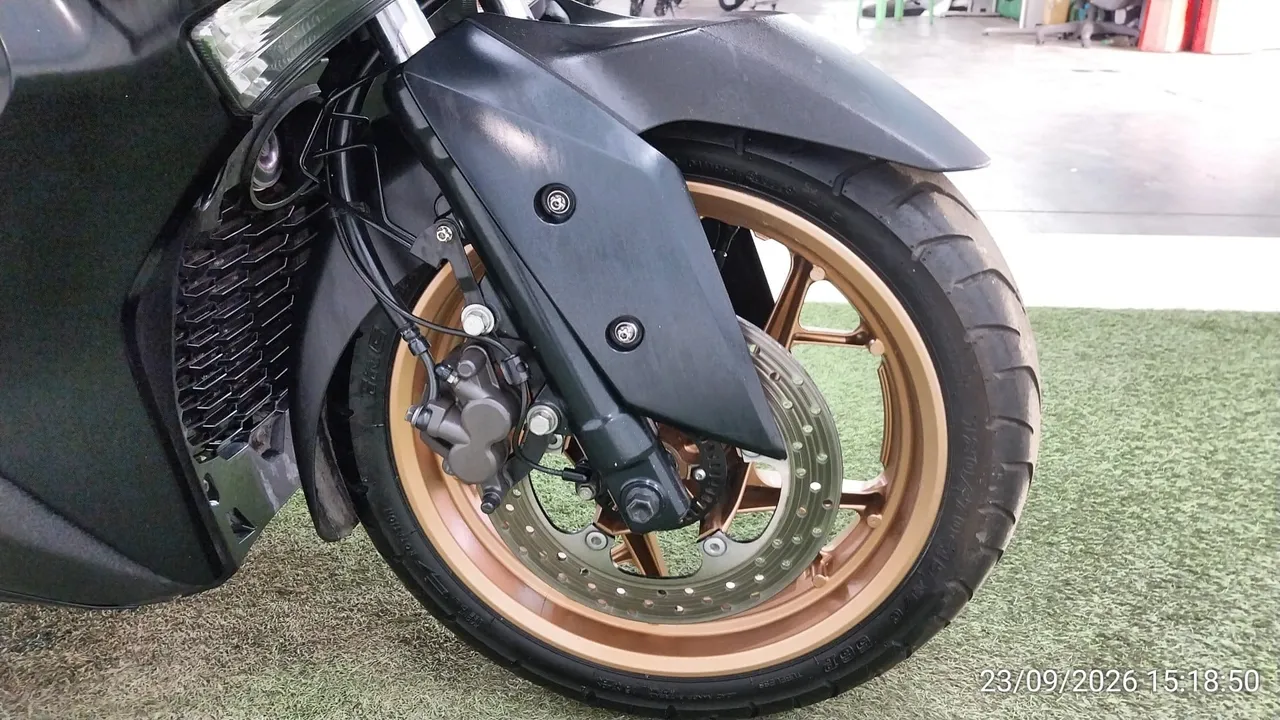 2021 Yamaha X-Max – 10