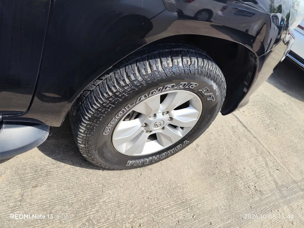 2016 Toyota Hilux Revo – 10