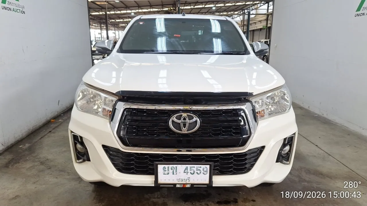 2019 Toyota Hilux Revo – 1