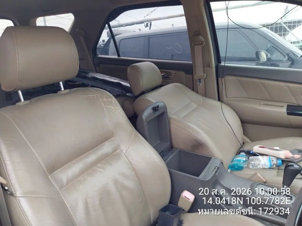 2011 Toyota Fortuner – 7