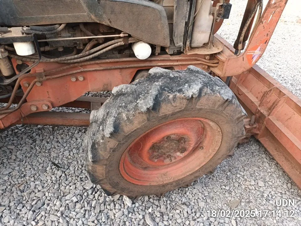 2010 Kubota L4708DT – 6