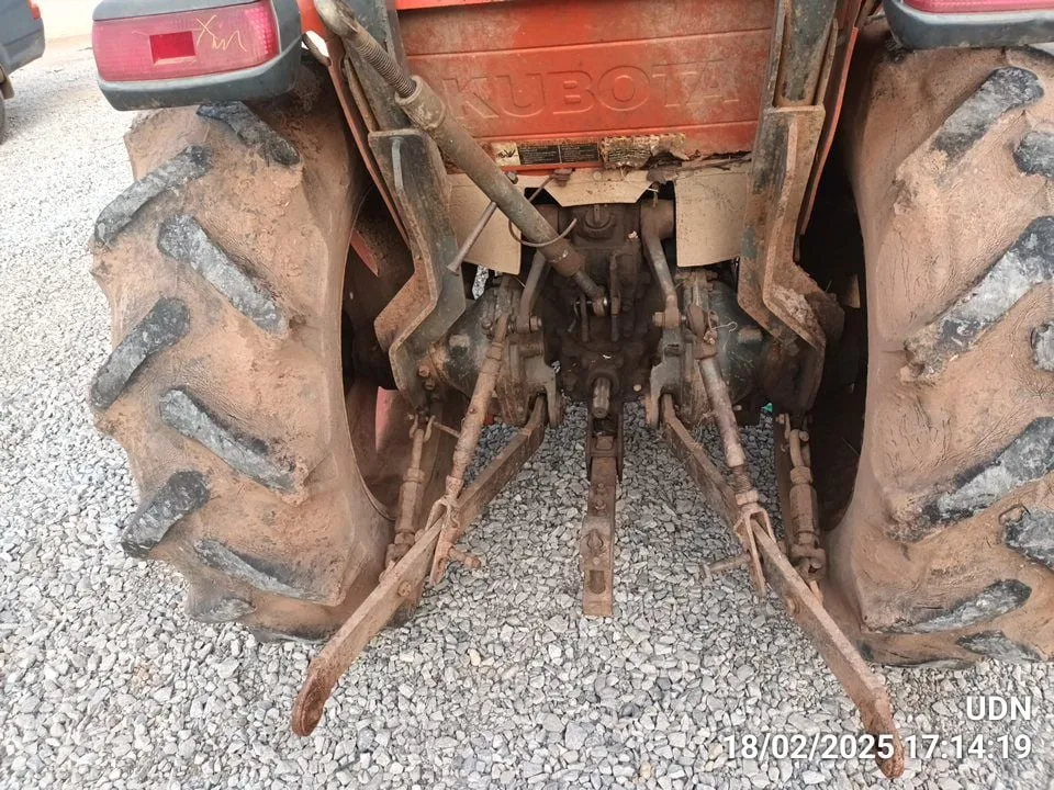 2010 Kubota L4708DT – 8