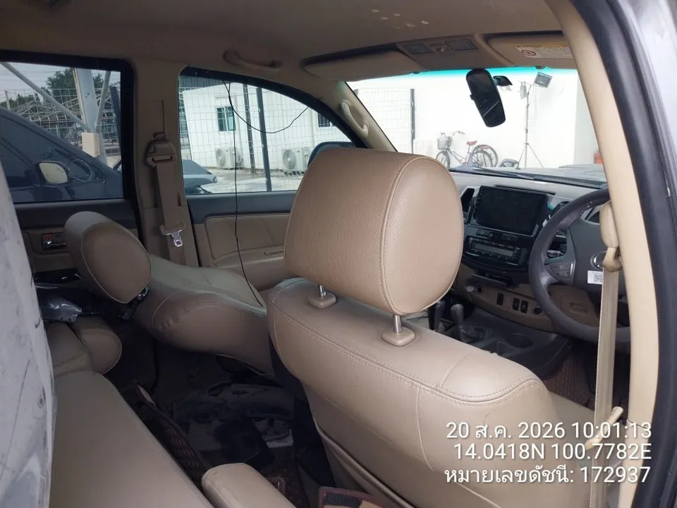 2011 Toyota Fortuner – 10