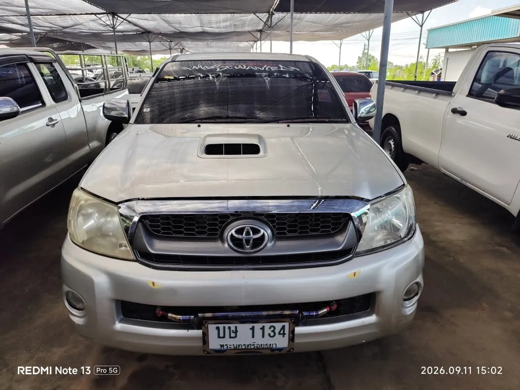 2011 Toyota Hilux Vigo – 1