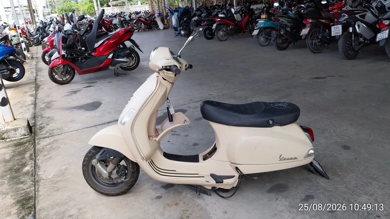 2022 Vespa LX – 7