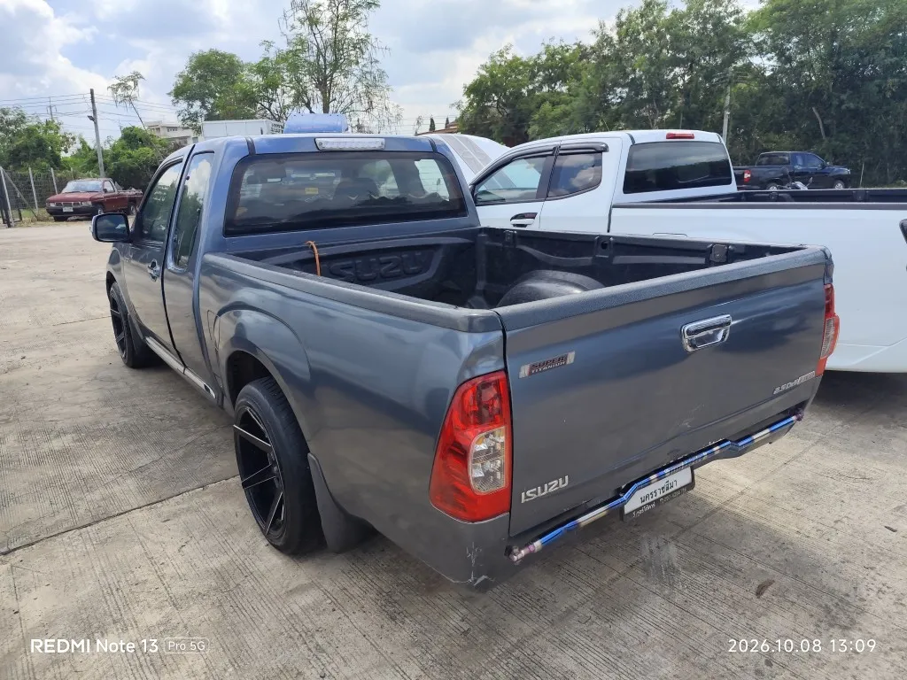 2010 Isuzu D-Max – 5