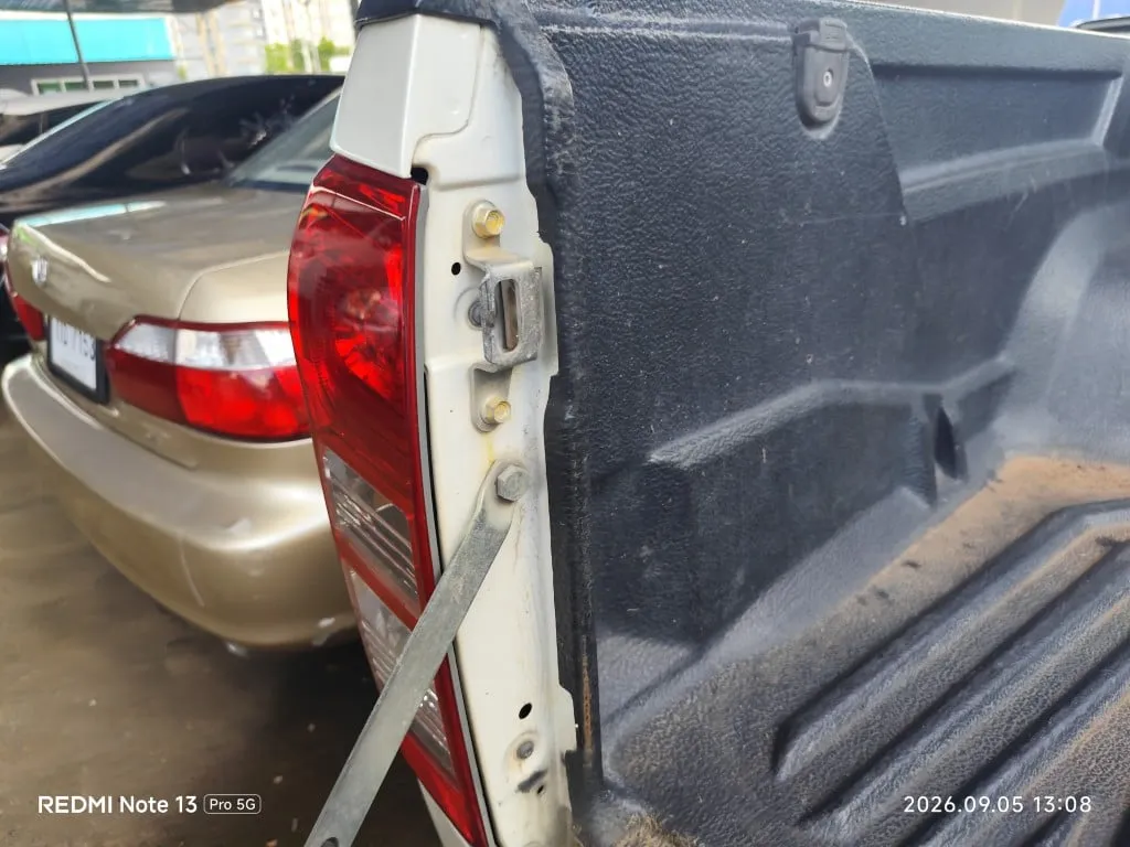 2015 Isuzu D-Max – 8