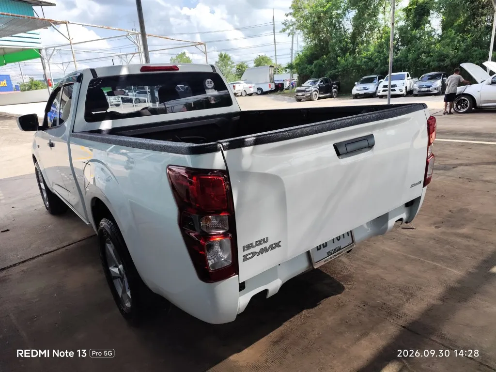 2022 Isuzu D-Max – 5