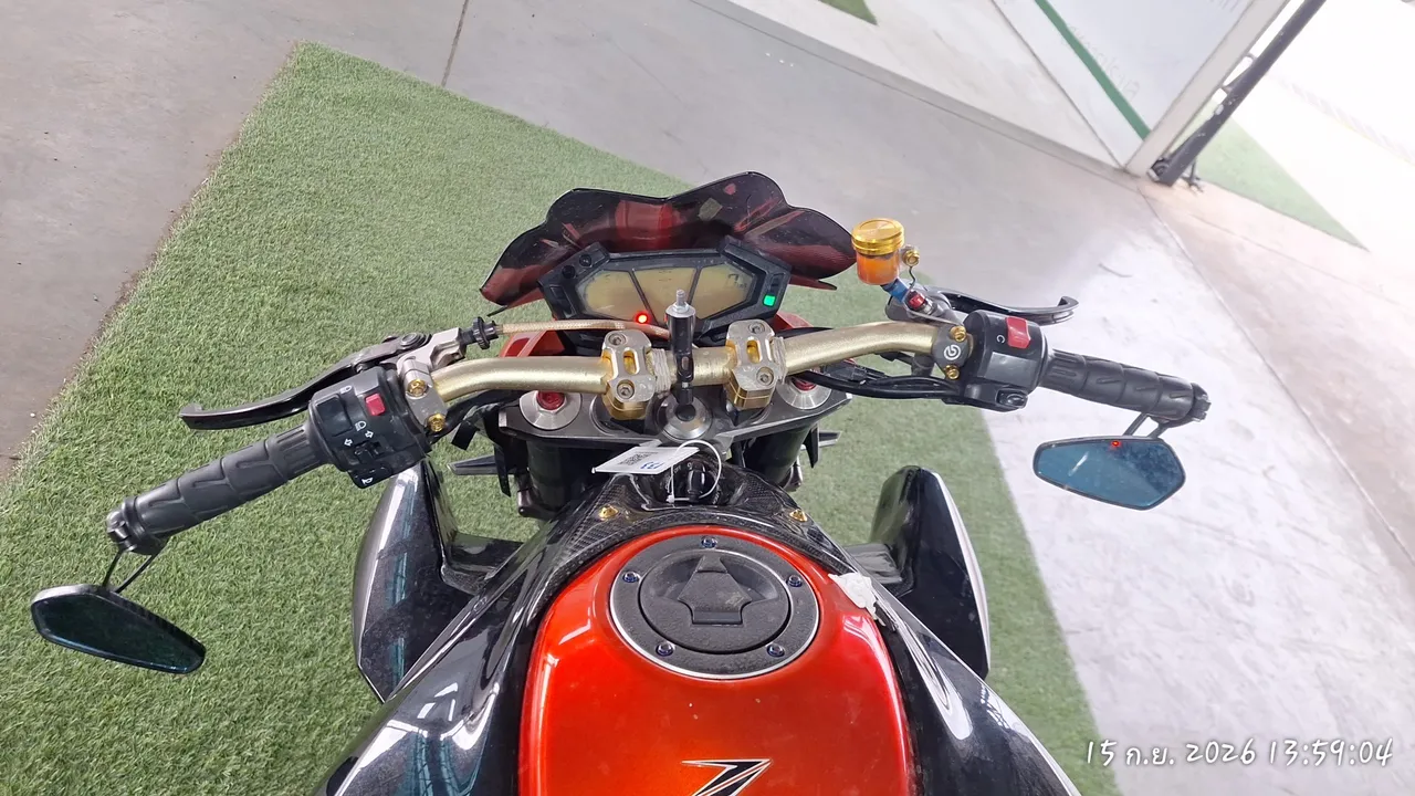 2014 Kawasaki Z800 – 10