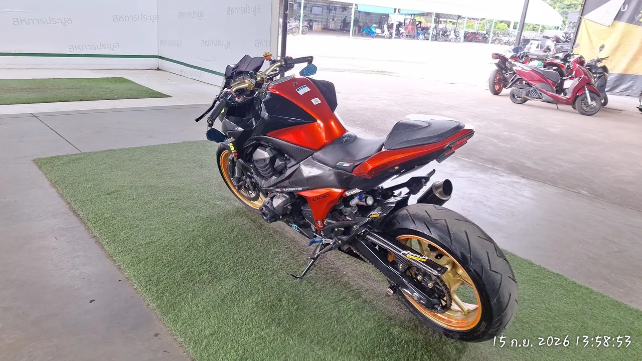 2014 Kawasaki Z800 – 7