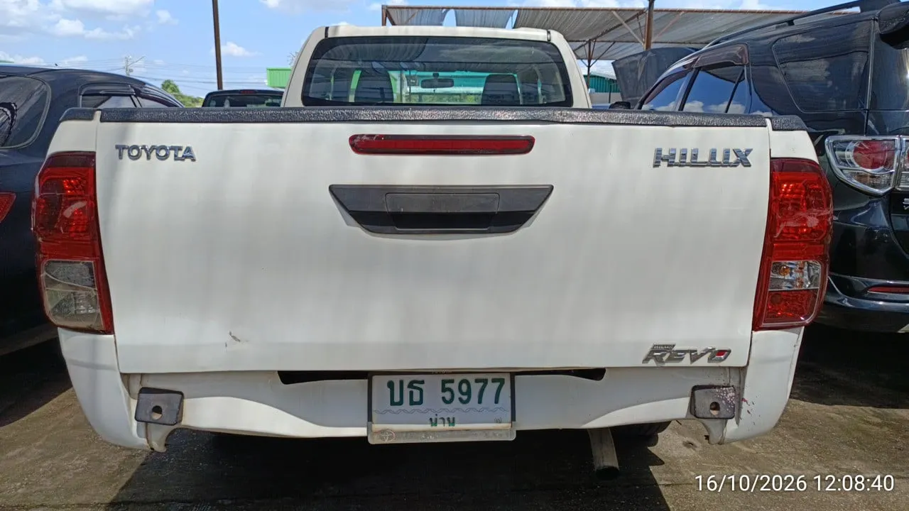 2017 Toyota Hilux Revo – 4