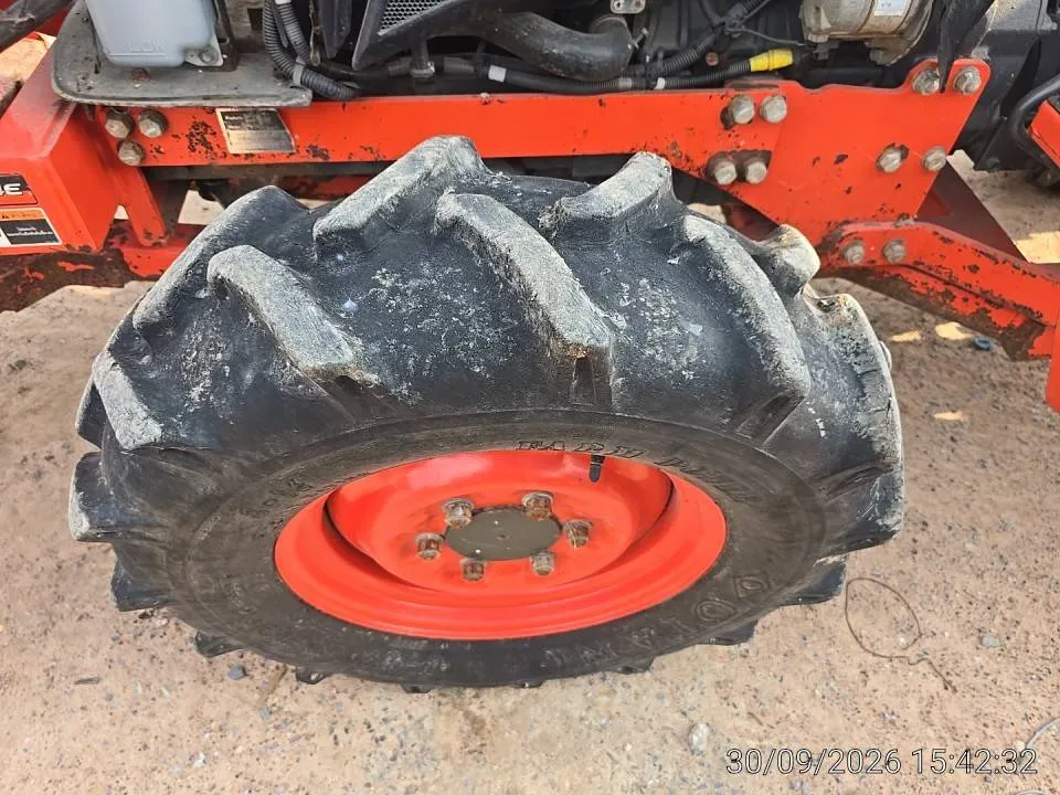 2020 Kubota L4018DT – 10