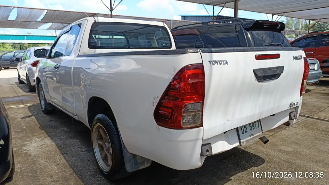 2017 Toyota Hilux Revo – 3