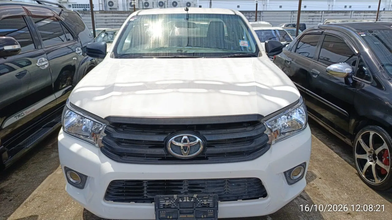 2017 Toyota Hilux Revo – 1