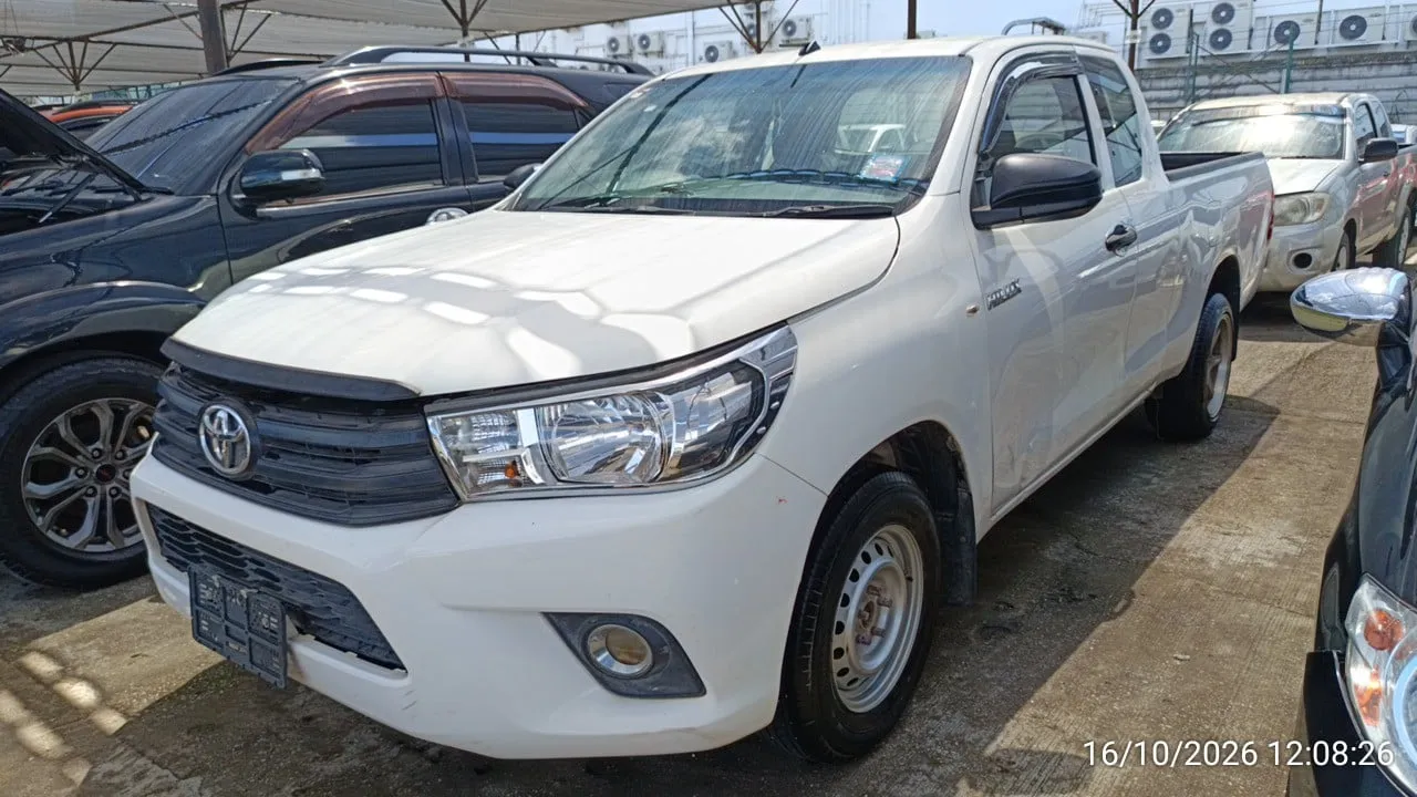 2017 Toyota Hilux Revo – 2