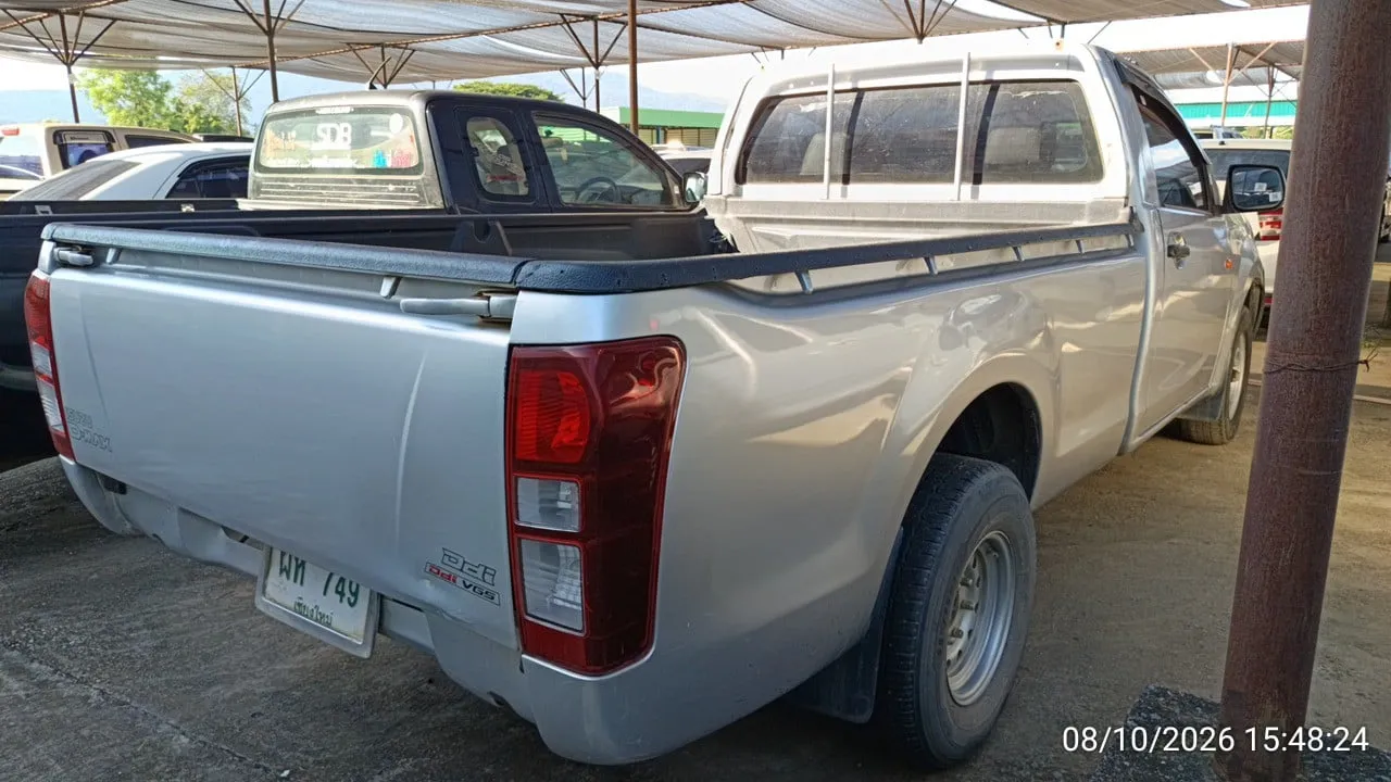 2015 Isuzu D-Max – 7