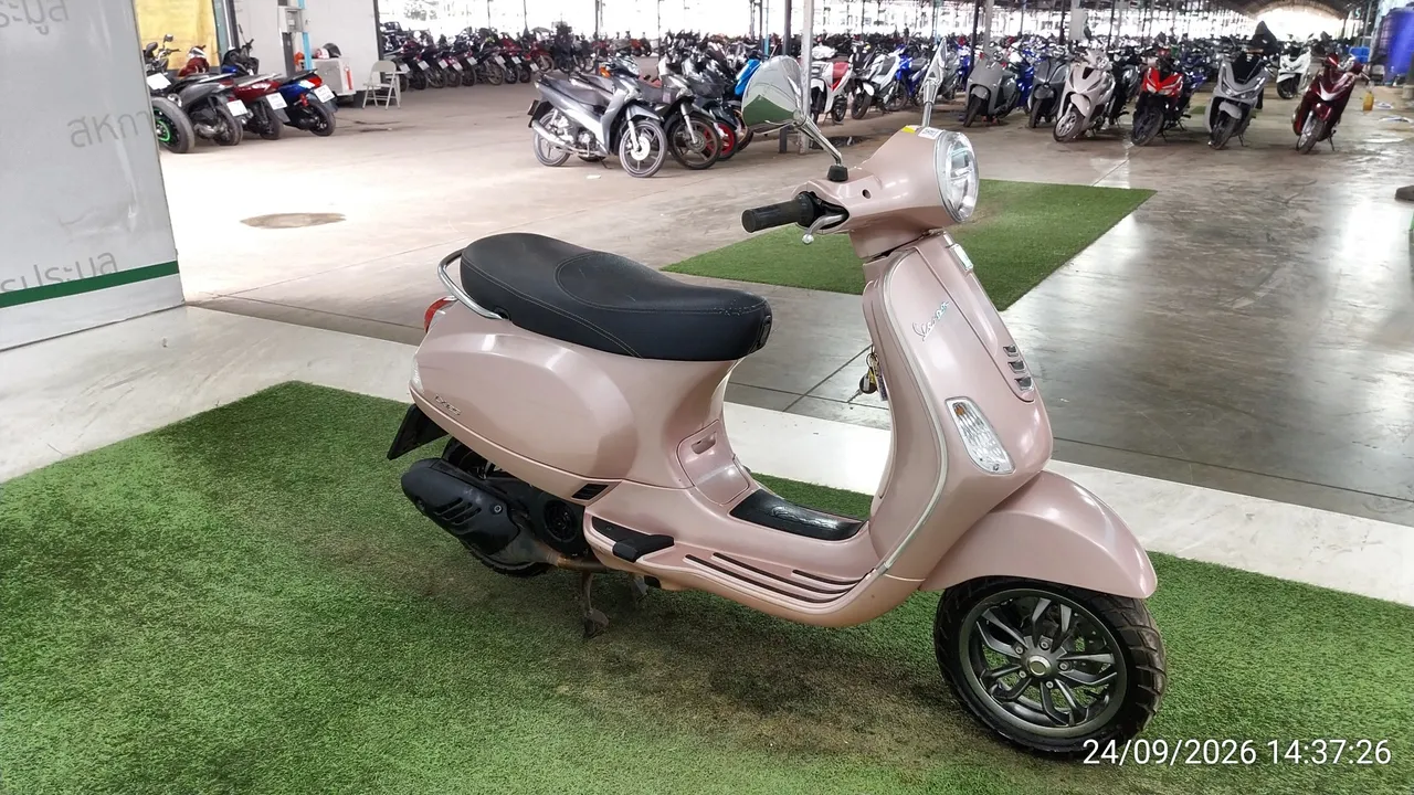 2023 Vespa LX – 2