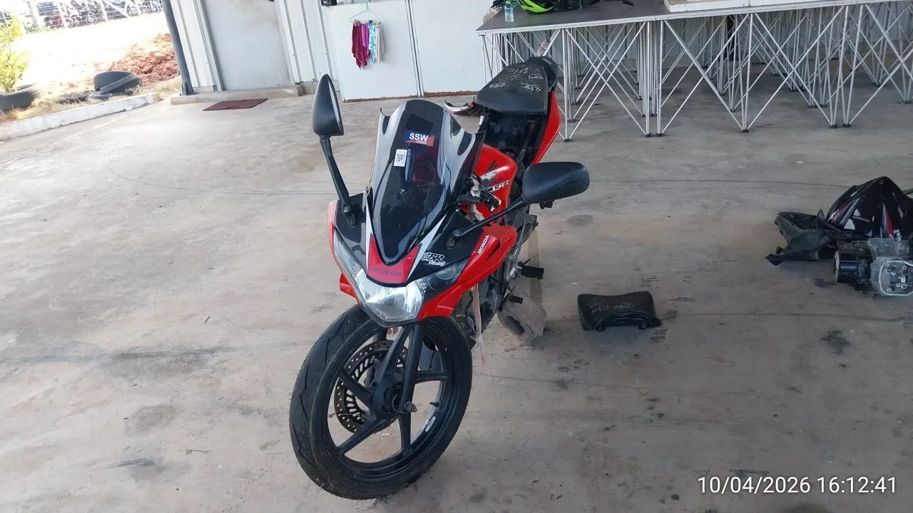 2016 Honda CBR150R – 1