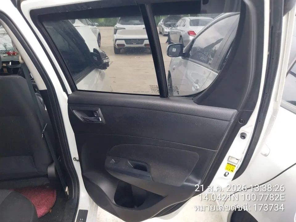 2013 Suzuki Swift – 8