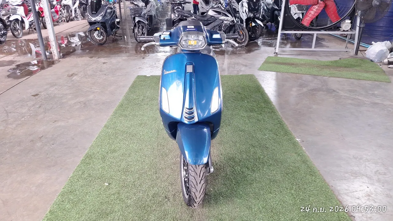 2022 Vespa Sprint 125 – 1