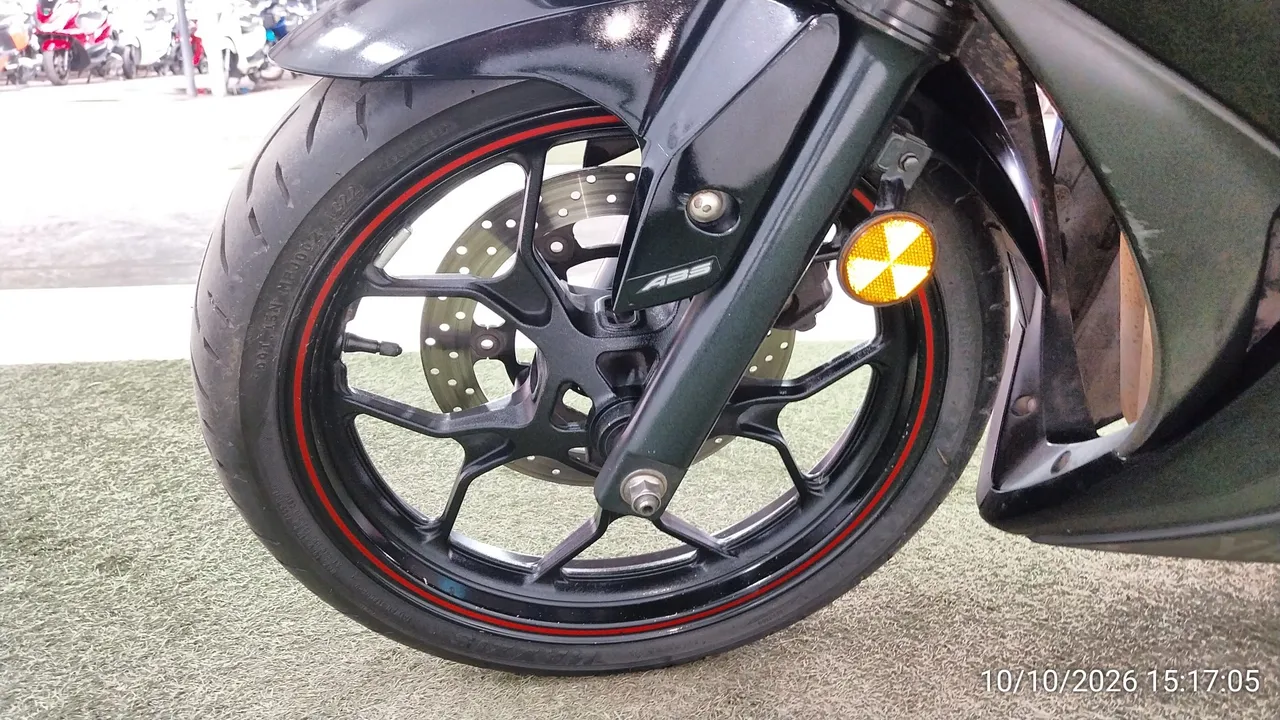 2018 Yamaha YZF-R3 – 9