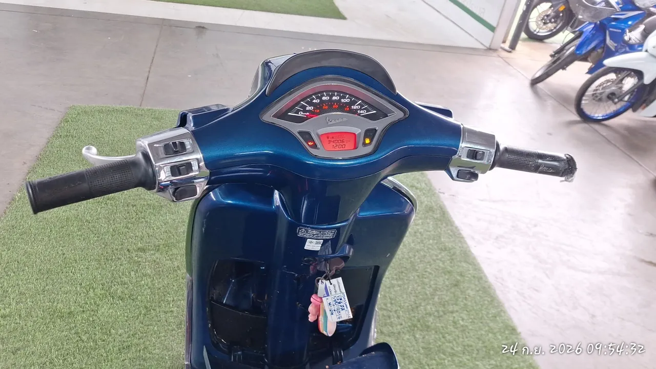 2022 Vespa Sprint 125 – 10