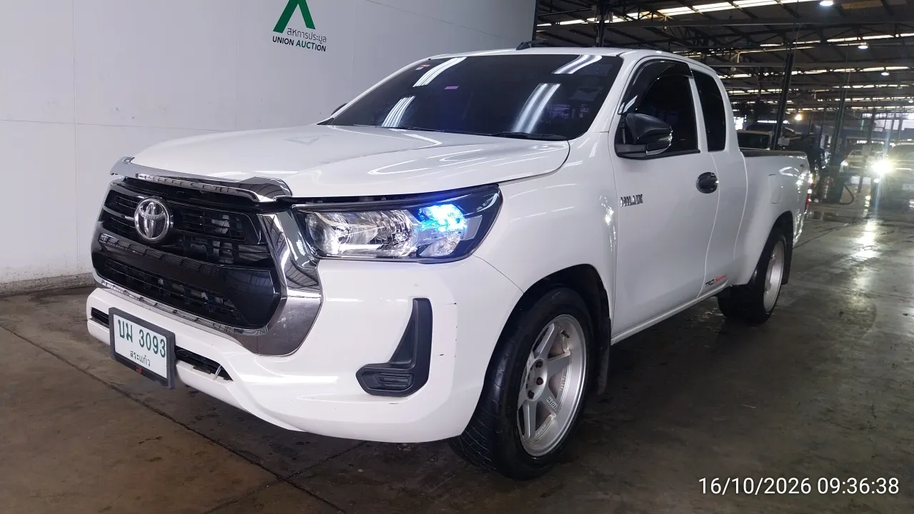 2021 Toyota Hilux Revo – 3