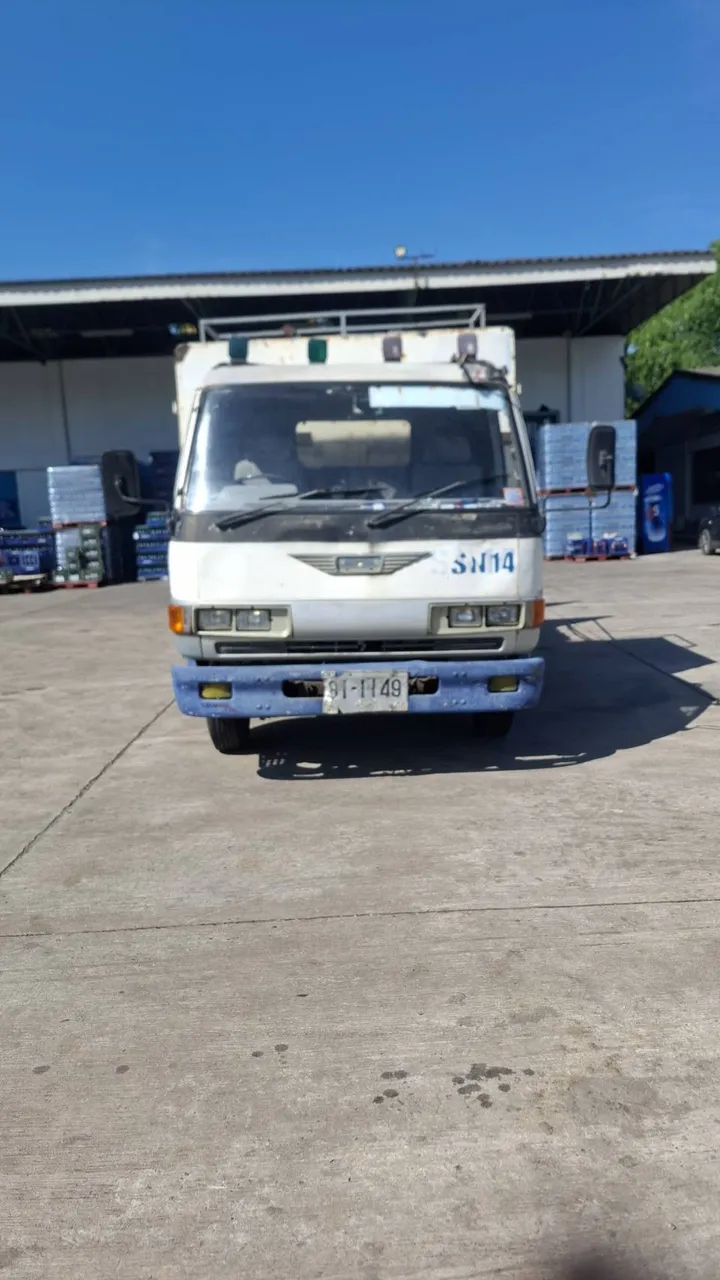 1996 Hino 6 Wheels – 1