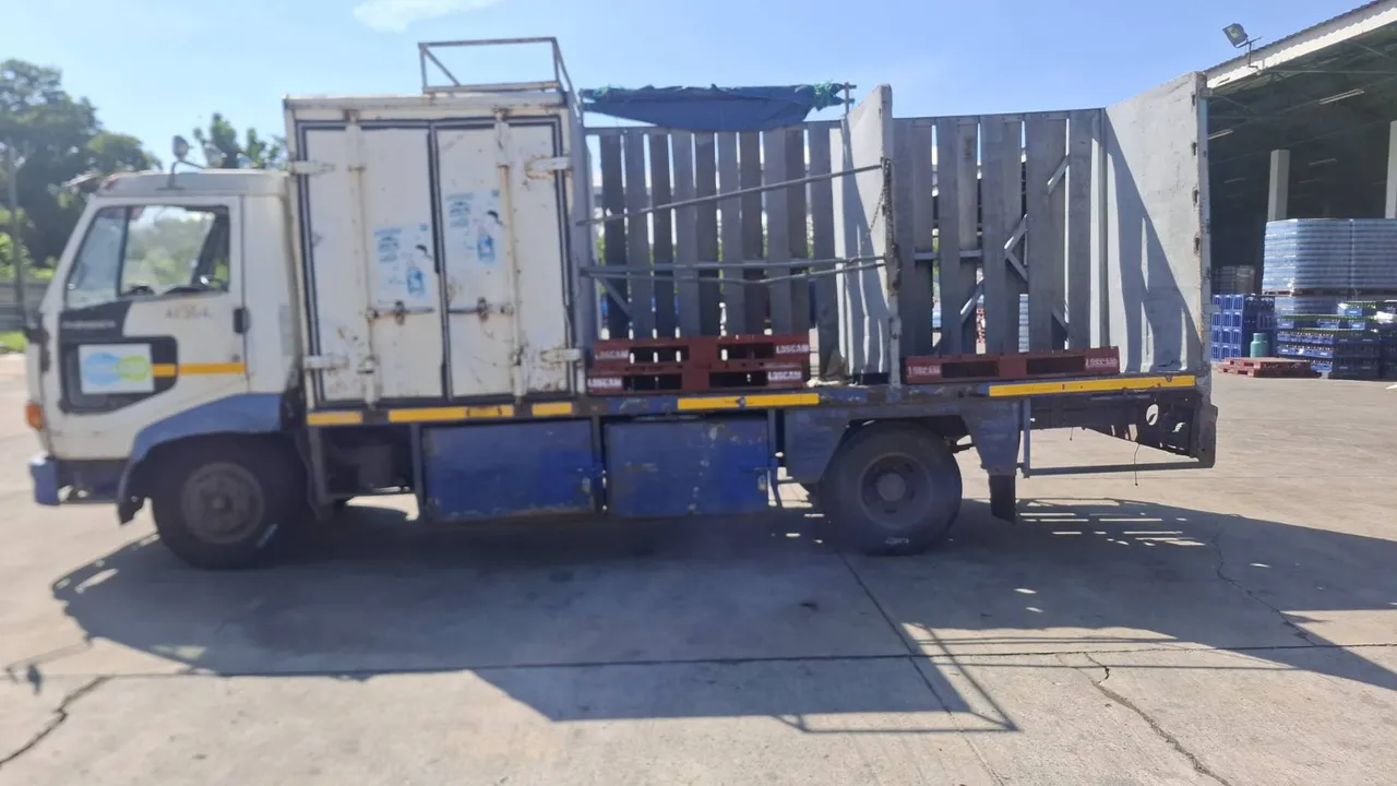 1996 Hino 6 Wheels – 8