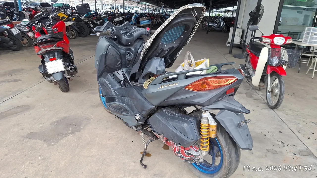 2019 Yamaha X-Max – 7