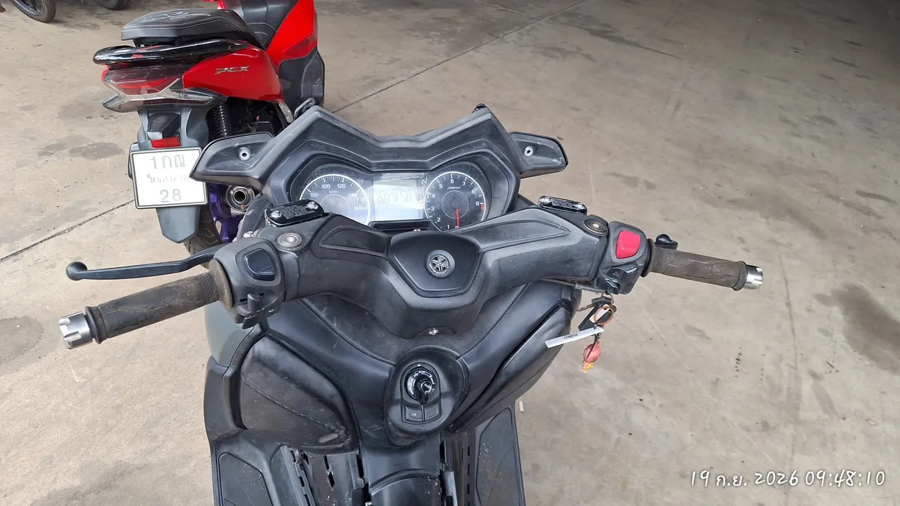 2019 Yamaha X-Max – 10