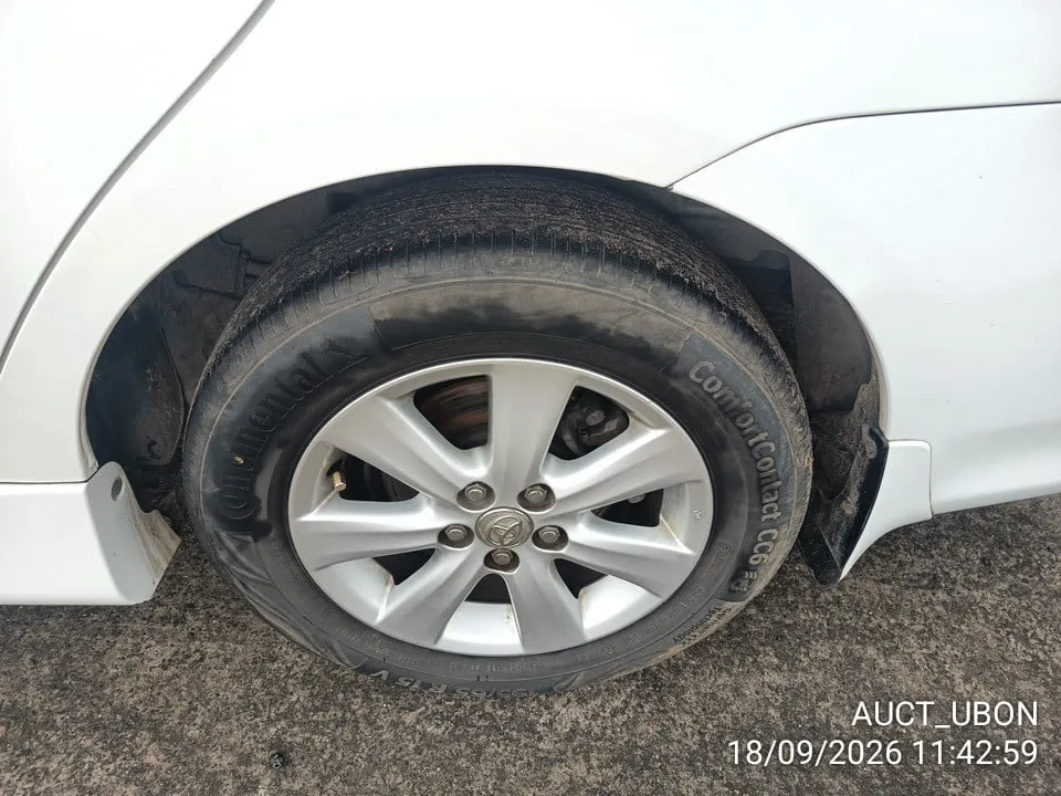 2012 Toyota Corolla Altis – 7