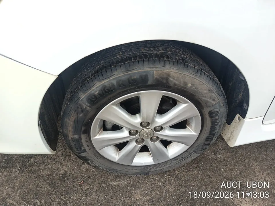 2012 Toyota Corolla Altis – 8
