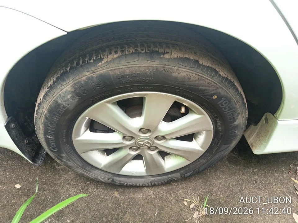 2012 Toyota Corolla Altis – 3