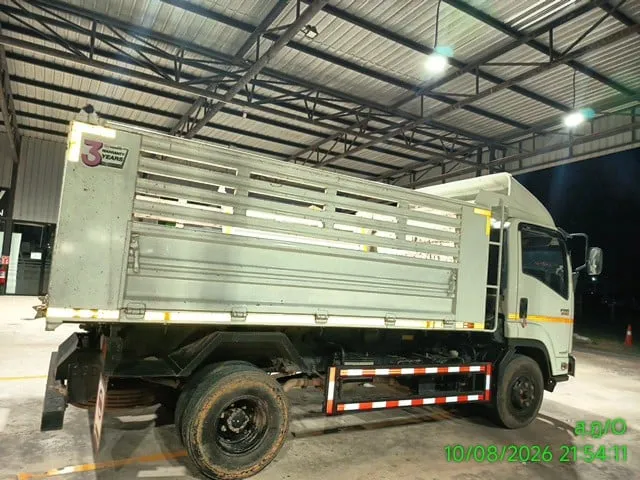 2025 Isuzu FRR – 7