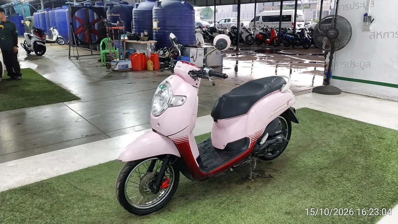 Honda Scoopy – 8